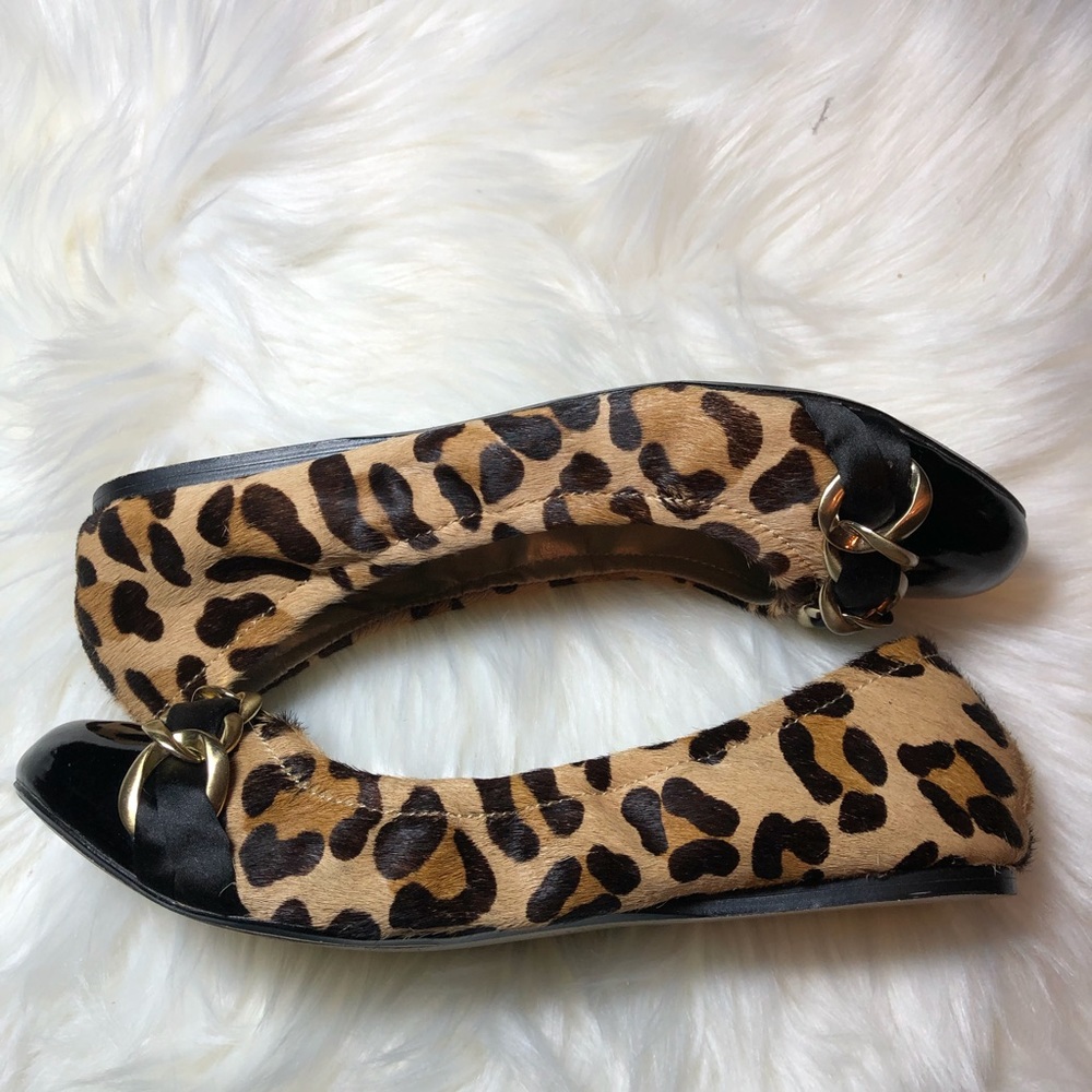 MAXSTUDIO Animal Print Loafers.